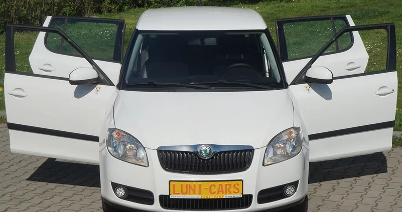 Skoda Fabia cena 17000 przebieg: 157000, rok produkcji 2009 z Bogatynia małe 667